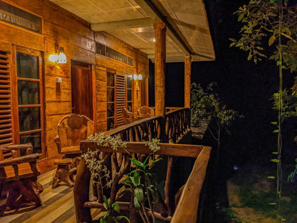 Choona Lodge 'View Of Sigiriya & Pidurangala With Sunrise' Exterior foto